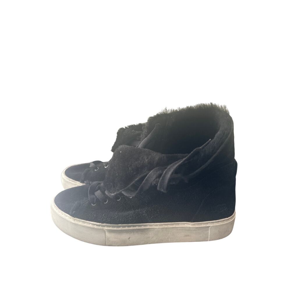 UGG Beven high-top sneakers with sheepskin lining 9 N